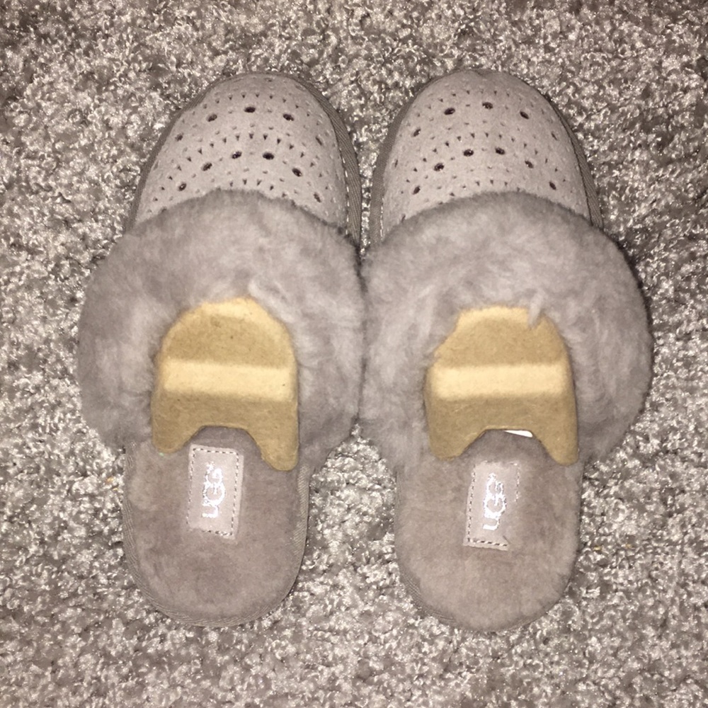 Children’s Ugg slippers